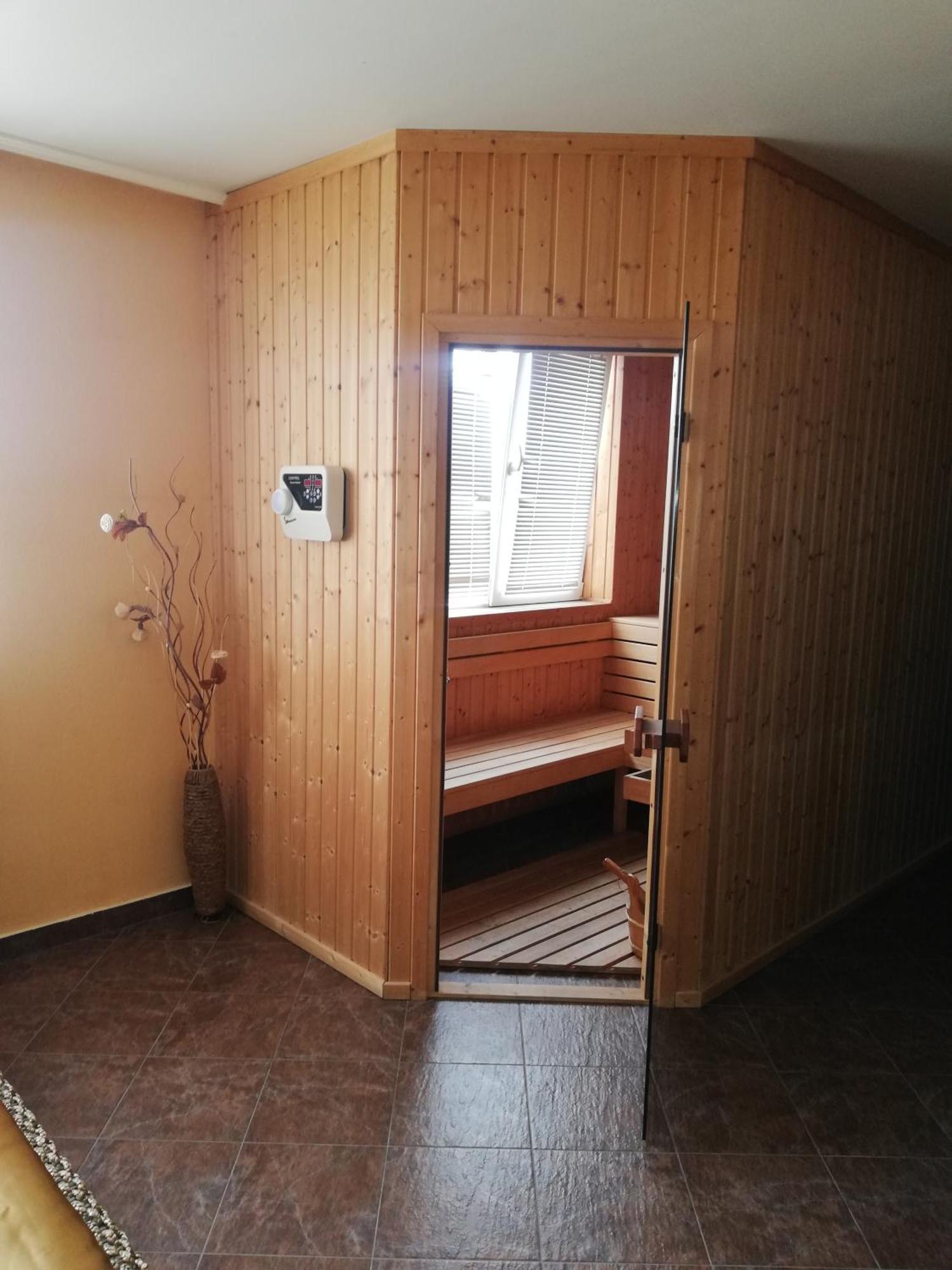 Хотелски Комплекс Родина Mizara Ruang foto
